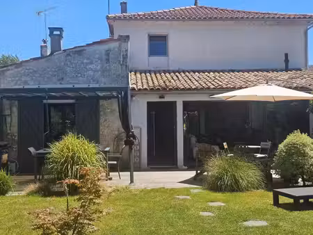 vente maison 4 pièces 153 m² chenac-saint-seurin-d’uzet (17120)