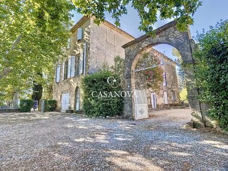 entre montpellier & beziers: le charme de l'ancien et l'histoire d'une maison de maître...