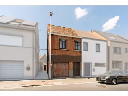 huis te koop in lievegem met 2 slaapkamers