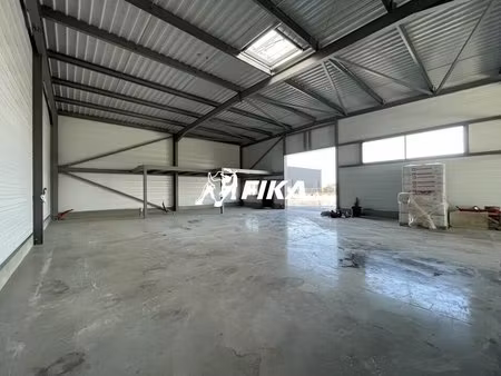 location local d’activités carbonne 31390 248m²