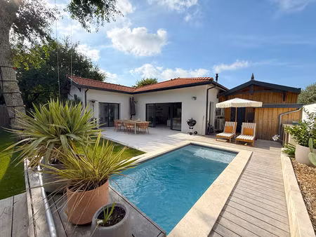maison contemporaine 2023 - 3 chambres - piscine chauffée - garage