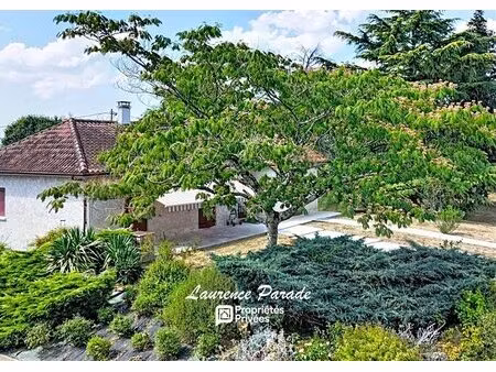 élégante propriété de style périgourdin au coeur d'un parc arboré  triple garage puits...