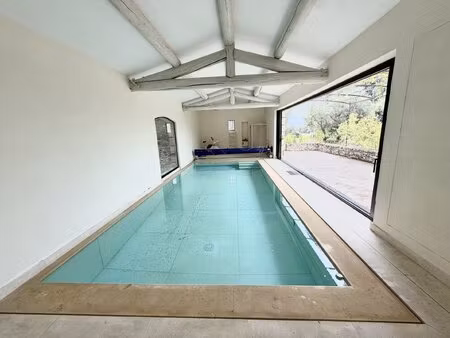 exclusivité ! vue dégagée  environnement privilégié et nombreux atouts : cette villa a...