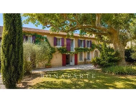 mas provençal de caractère aux portes de saint-rémy-de-provence