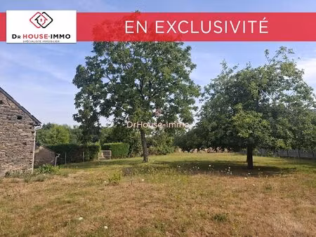 terrain de 850m²