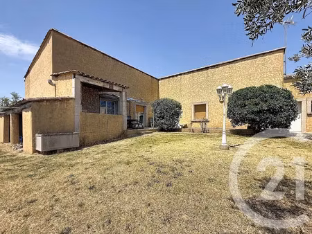 vente maison 4 pièces 109.61 m² à chateaurenard (13160)  290 000 €