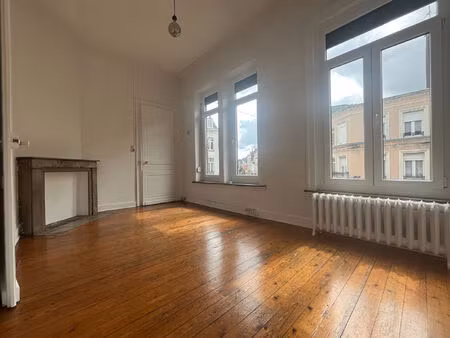 location appartement 3 pièces 115m² lille 59000