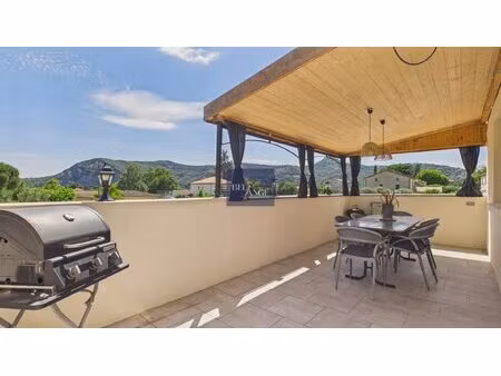 vallon-pont-d’arc une maison aux multiples possibilités au cœur de l’ardèche