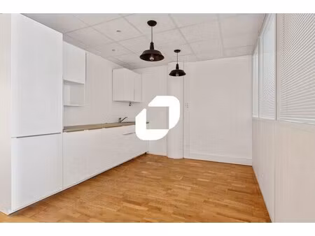 vente bureaux 114 m² à 2 214 m²
