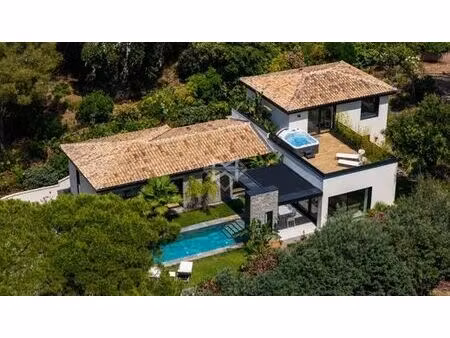 villa de 8 pièces de luxe en location sainte-maxime  provence-alpes-côte d'azur