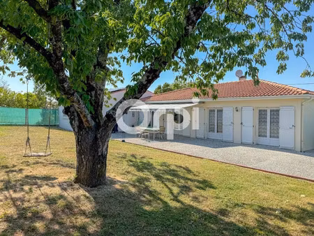 vente maison 4 pièces 105 m² à rochefort (17300)  367 500 €