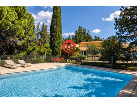 vente maison 8 pièces 250 m² pujaut (30131)