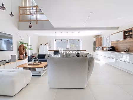 vente maison 5 pièces 144 m² à amberieu-en-bugey (01500)  375 000 €