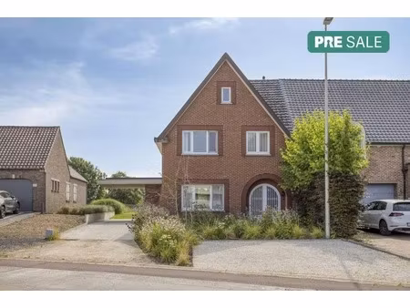 huis te koop in donk met 2 slaapkamers