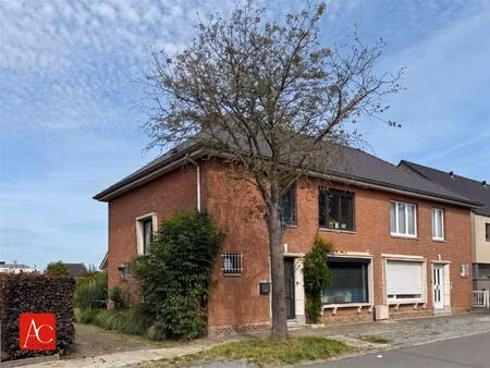 huis te koop in belsele met 4 slaapkamers