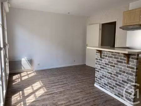 location appartement 1 pièce 26m² brie comte robert 77170