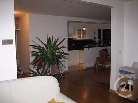 location appartement 4 pièces 78m² montigny le bretonneux 78180