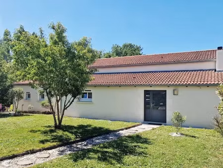 vente maison 4 pièces 195 m² à saint-nazaire-sur-charente (17780)  393 000 €