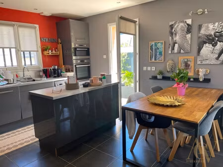 superbe maison individuelle plain pied avec piscine