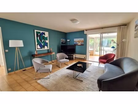 appartement t2 avec véranda et jardinet