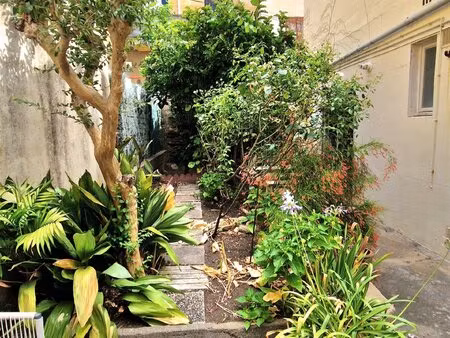 appartement rez de chaussée avec jardin et garage