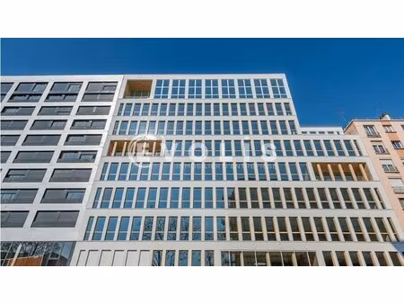 location bureaux 235 m² à 2 072 m²