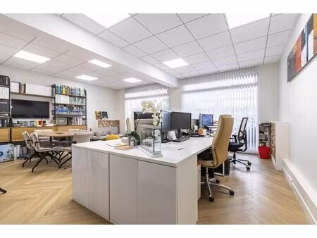 location bureaux 72 m²