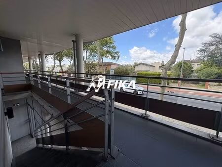 location bureaux 100 m²