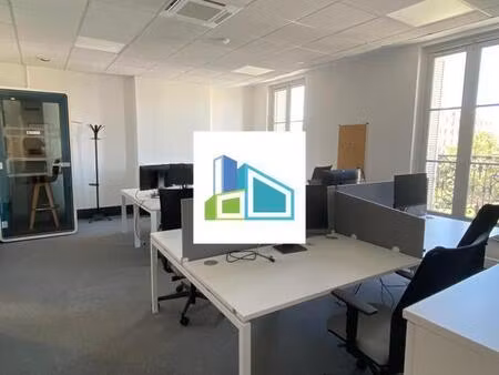 location bureaux 517 m²