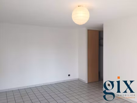a louer grenoble agréable t2 de 46.22m²
