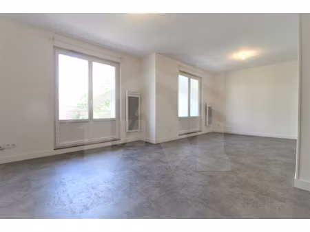 grenoble - foch  beau 3p+c de 67 98m2 entièrement refait à