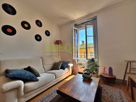 la tour du pin  appartement t3 avec garage