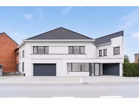 commercieel te koop in aalst met 5 slaapkamers