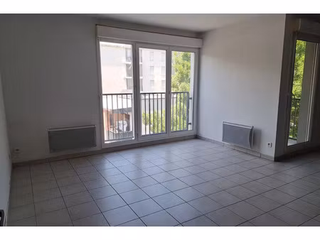 vente appartement 2 pièces 53 m² vaulx-en-velin (69120)
