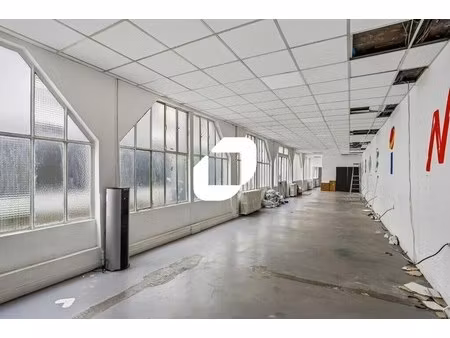 location bureaux 136 m²