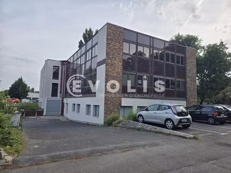 location bureaux 17 m² à 292 m²