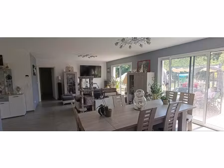 vente maison 6 pièces 135 m² saint-valentin (36100)