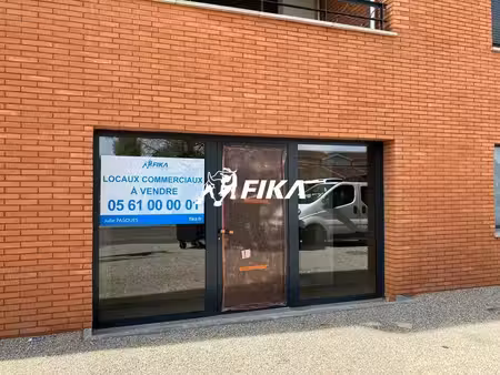 vente commerce eaunes 31600 55m²