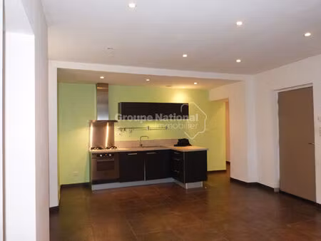 appartement t3 au centre de rasteau