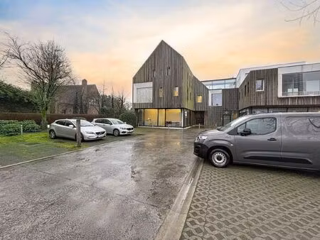 bureaux à louer à pieter van reysschootlaan 2 sint-denijs-westrem (rbw49042)