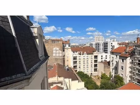 lyon 6 quartier des brotteaux  studio au dernier étage
