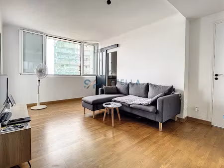 location appartement 5 pièces 79.8 m² à ajaccio (20000)  950 €