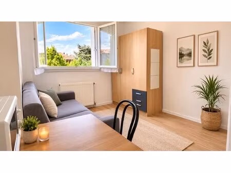 charmant studio meublé de 18 m² à annecy