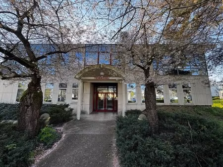 location bureaux 105 m²