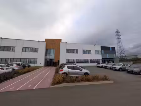 location local d'activités 6 000 m²