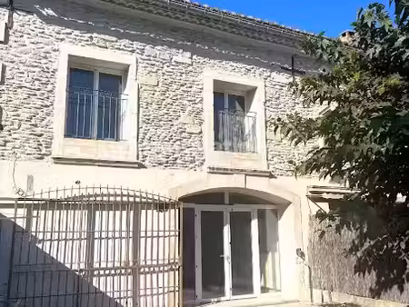location maison 5 pièces 131 m² à rognonas (13870)  1 018 €