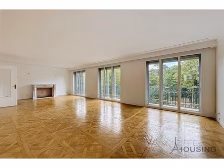 appartement de luxe à louer dans le quartier saint james-delabordère