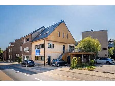 agréable appartement rez-de-chaussée avec jardin