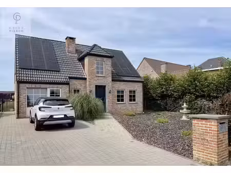 charmante villa met uitzonderlijke tuin op een perceel va...