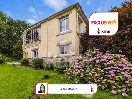 maison de caractère avec maison indépendante  vue dominante et revenu locatif